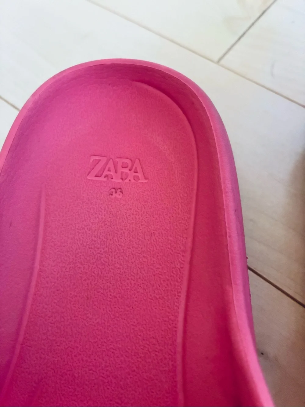 Zara Pink Slip-On Foam Slides